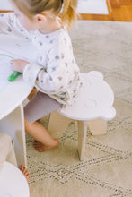 Load image into Gallery viewer, Ensemble table ronde et tabourets pour enfants kids round play table set with stools petit apprenti