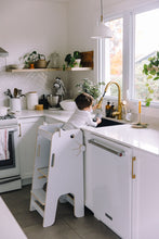 Charger l'image dans la galerie, petit apprenti tour d'apprentissage learning tower tour d’observation fabriquée au québec made in canada