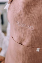 Charger l'image dans la galerie, tablier pour adulte personnalisable avec broderie, tablier brodé, custom apron, customizable apron, embroidered apron