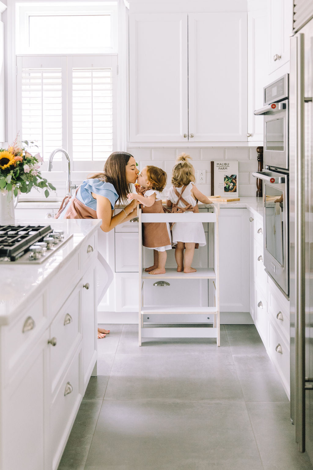 Learning tower by petit apprenti Entirely made in Canada White